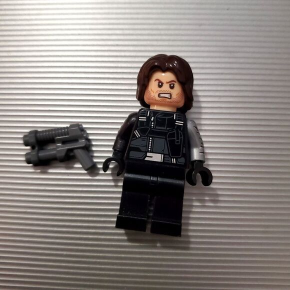 LEGO Minifigure Marvel Super Heroes Winter Soldier / Bucky Barnes sh0257 W/gun - Picture 9 of 11